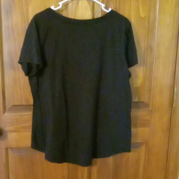Torrid size 1 black colored women's t-shirt - Picture 3 of 3